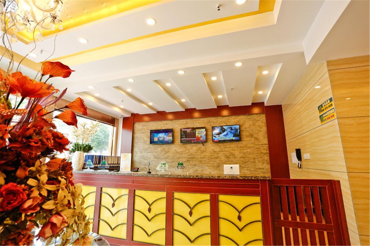 Greentree Inn Hainan Sanya Chunyuan Seafood Square Express Hotel מראה חיצוני תמונה